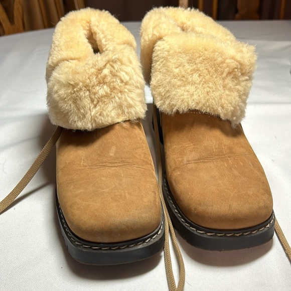 C La Canadienne boots. Ladies.8W made in Canada wear up or down. New/Firm - Picture 7 of 11